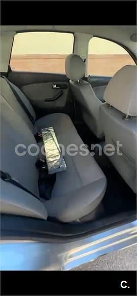 Usado Seat Ibiza 100 CV (73 kW) 2002 Gris / plata Berlina