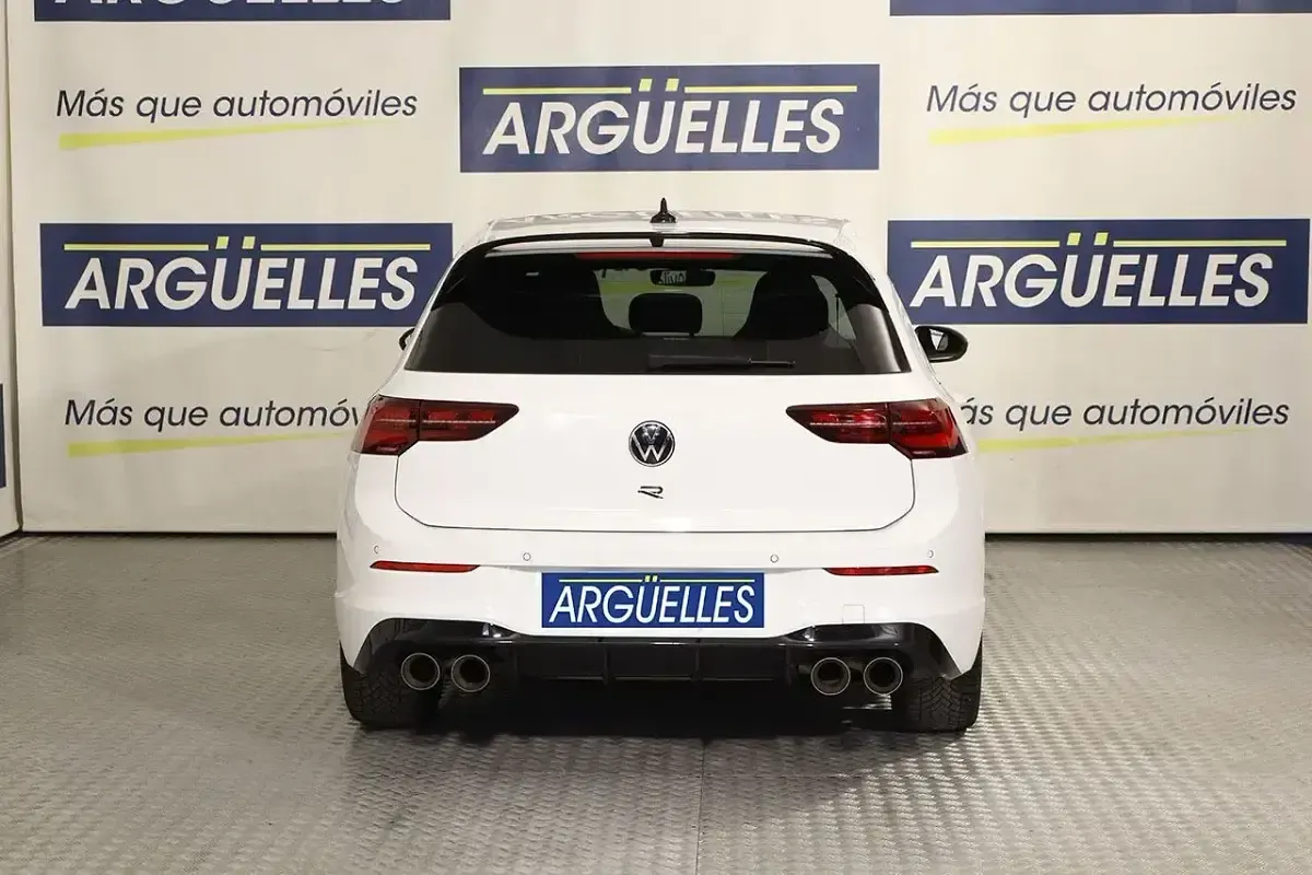 Usado VW Golf VIII R 320 CV (235 kW) 2021 Blanco Berlina