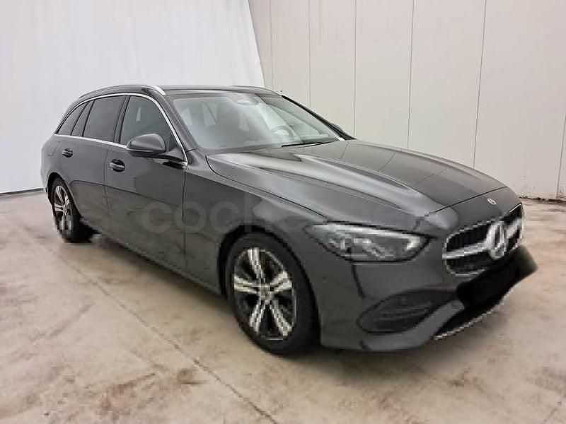 Usado Mercedes C200 163 CV (119 kW) 2023 Negro Familiar