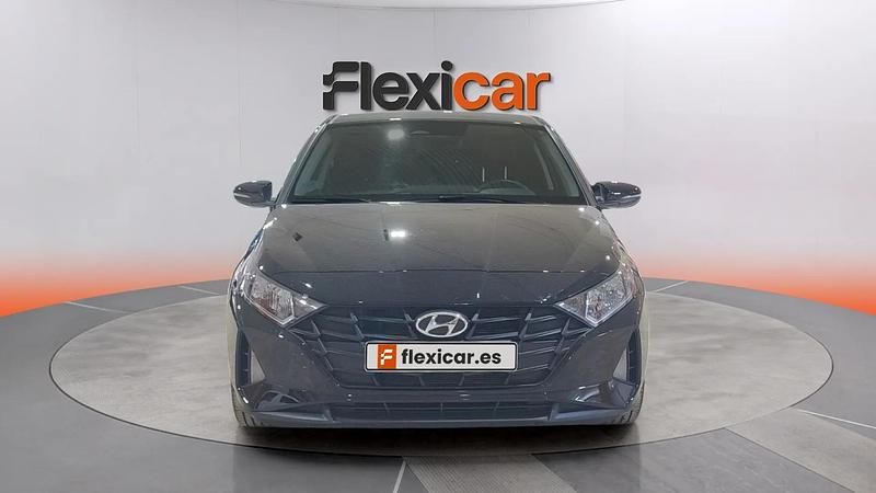 Usado Hyundai i20 84 CV (61 kW) 2023 Negro Utilitario