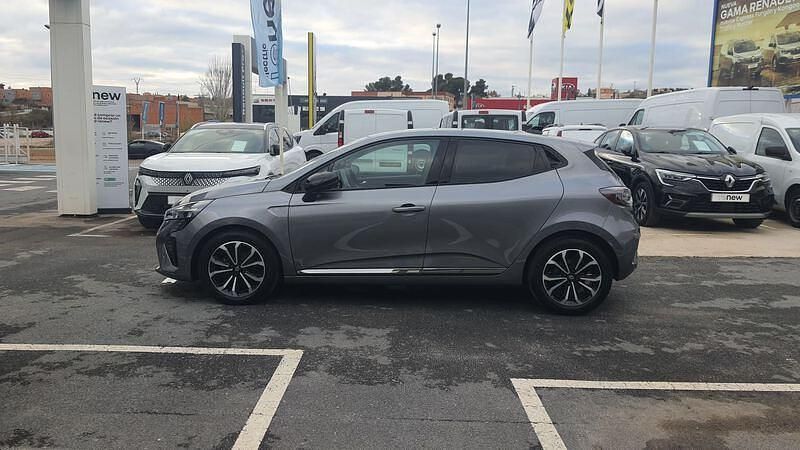 Begagnad Renault Clio V Techno 90 HK (66 kW) 2024 Grå Sedan