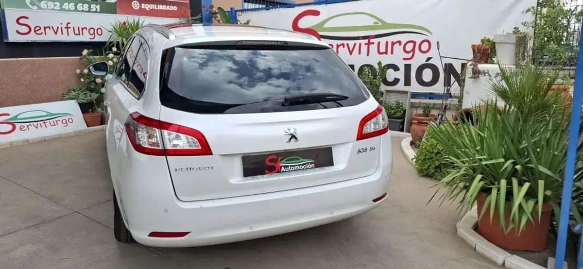 Usado Peugeot 508 SW Allure 163 CV (119 kW) 2012 Blanco Familiar