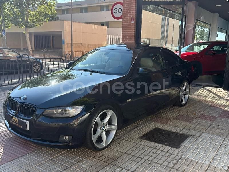 Negro Usado 2008 BMW 320 Coupe | 9790 € (Precio justo) - Imagen 1/4