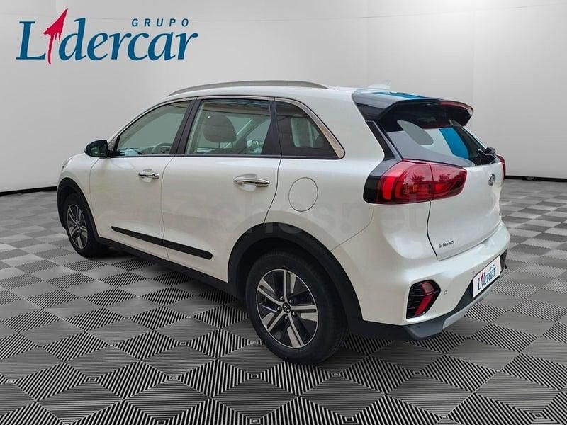 Usado Kia Niro 141 CV (103 kW) 2021 Blanco SUV
