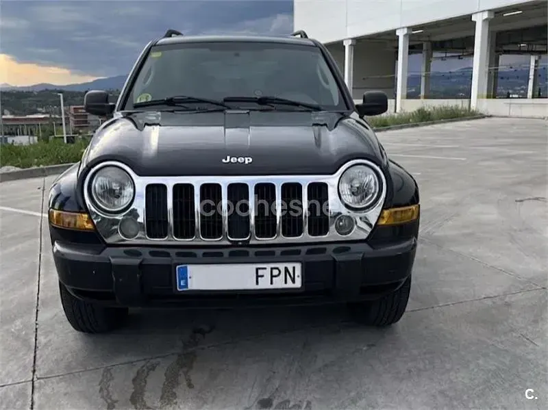 Usado Jeep Cherokee 163 CV (119 kW) 2007 Negro SUV
