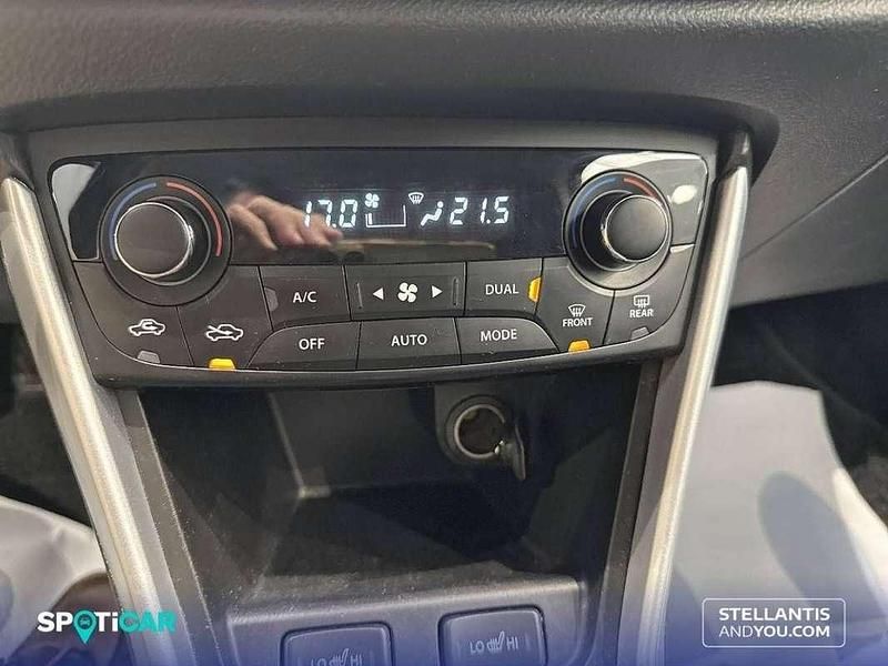 Usado Suzuki SX4 GLX 120 CV (88 kW) 2017 Blanco Utilitario