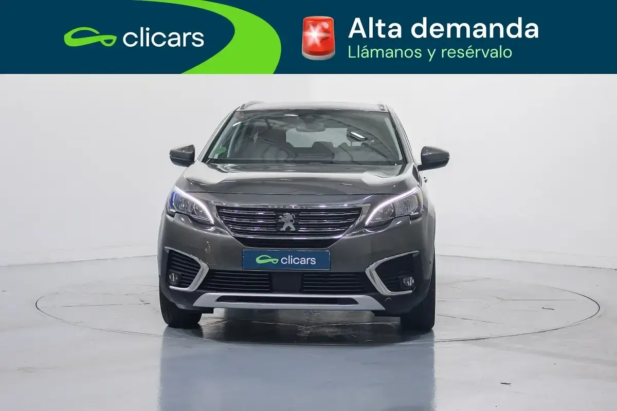 Usado Peugeot 5008 Allure 130 CV (95 kW) 2019 Verde SUV