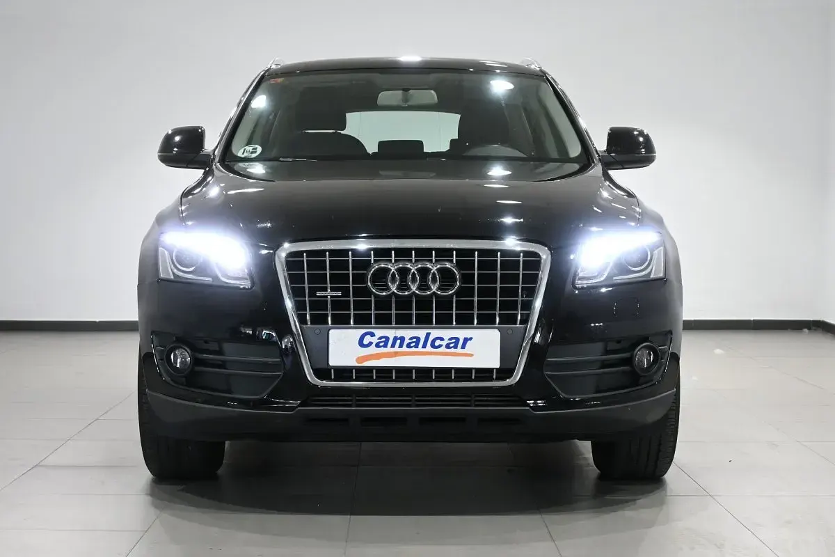 Usado Audi Q5 170 HP (125 kW) 2011 Preto SUV