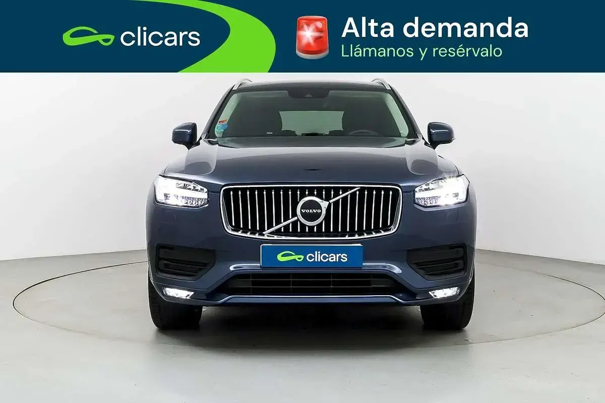Käytetty Volvo XC90 Momentum 235 HP (172 kW) 2021 Sininen Katumaasturi