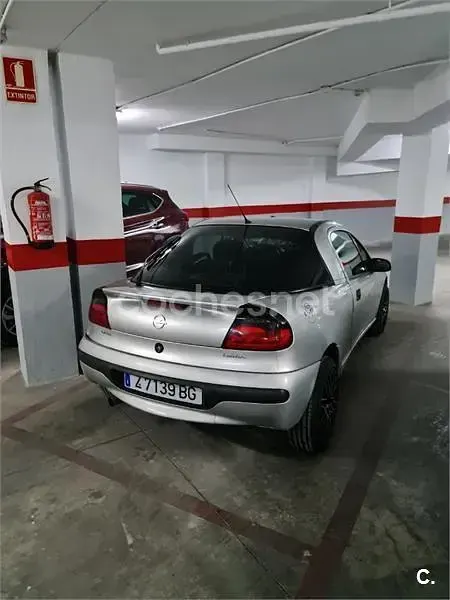 Usado Opel Tigra 90 CV (66 kW) 1998 Gris / plata Coupe