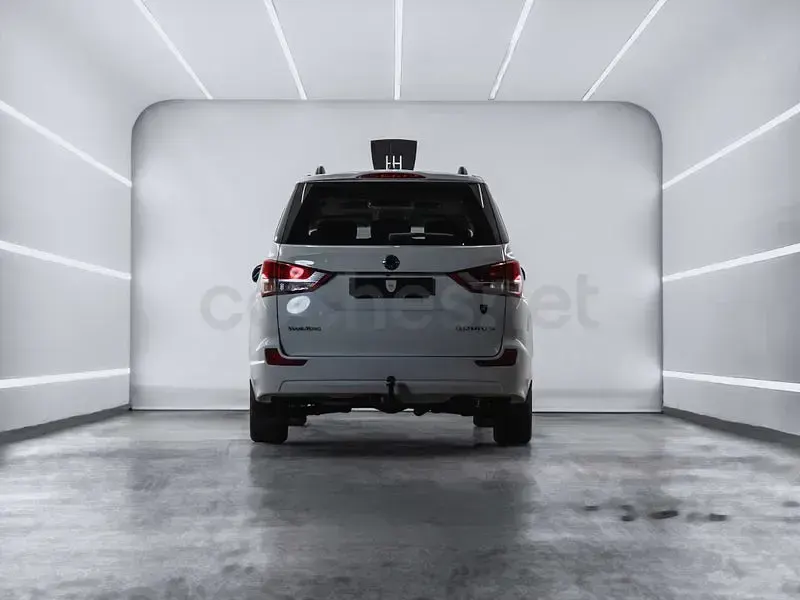 Usado SsangYong Rodius 178 CV (130 kW) 2016 Blanco Monovolumen