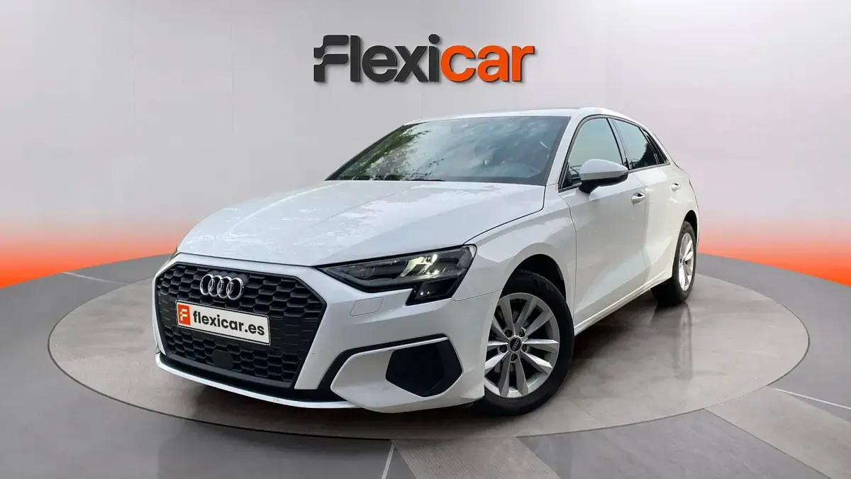Usado Audi A3 Advanced Plus 116 CV (85 kW) 2024 Blanco Berlina