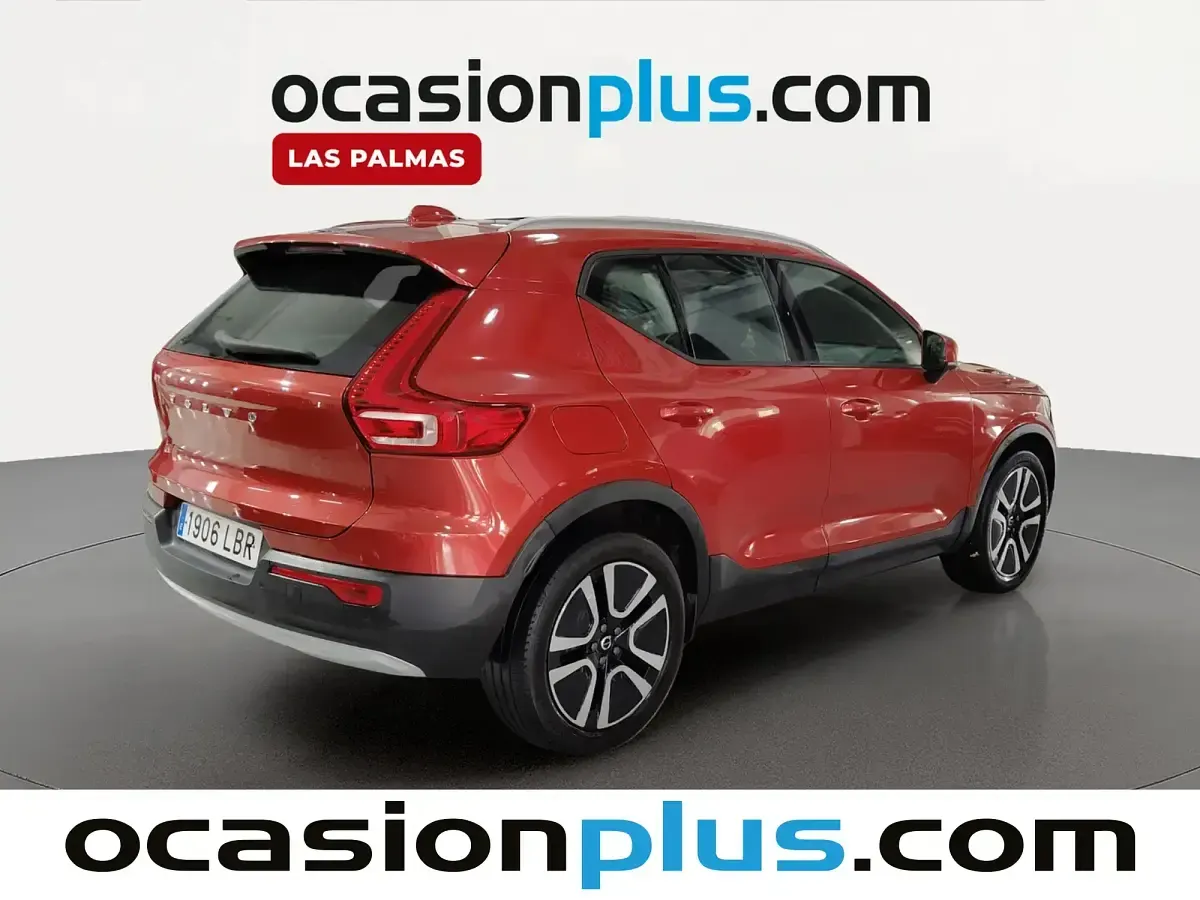 Usado Volvo XC40 Business Edition 150 CV (110 kW) 2019 Rojo SUV