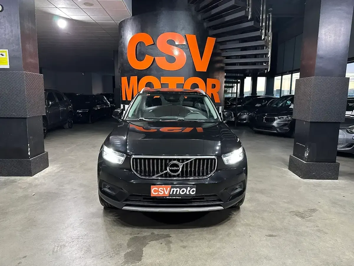 Usado Volvo XC40 Inscription 262 CV (192 kW) 2021 Negro SUV