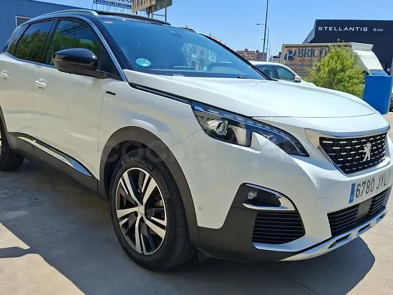 Usado Peugeot 3008 GT-line 150 CV (110 kW) 2017 Blanco SUV