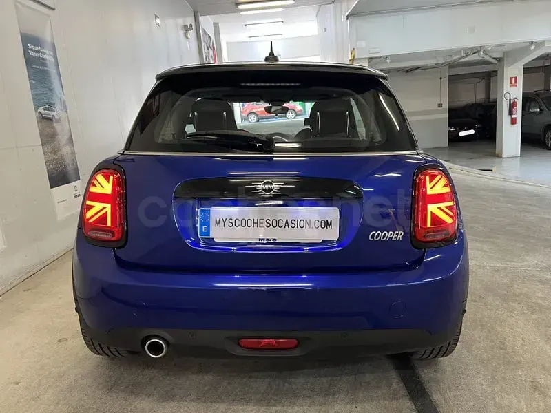 Usado Mini Cooper 136 CV (100 kW) 2019 Azul Utilitario