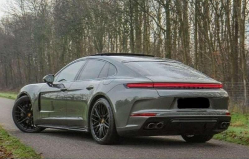 Verde Nuevo 2025 Porsche Panamera 4S Executive Berlina | 257.900 € - Imagen 1/1