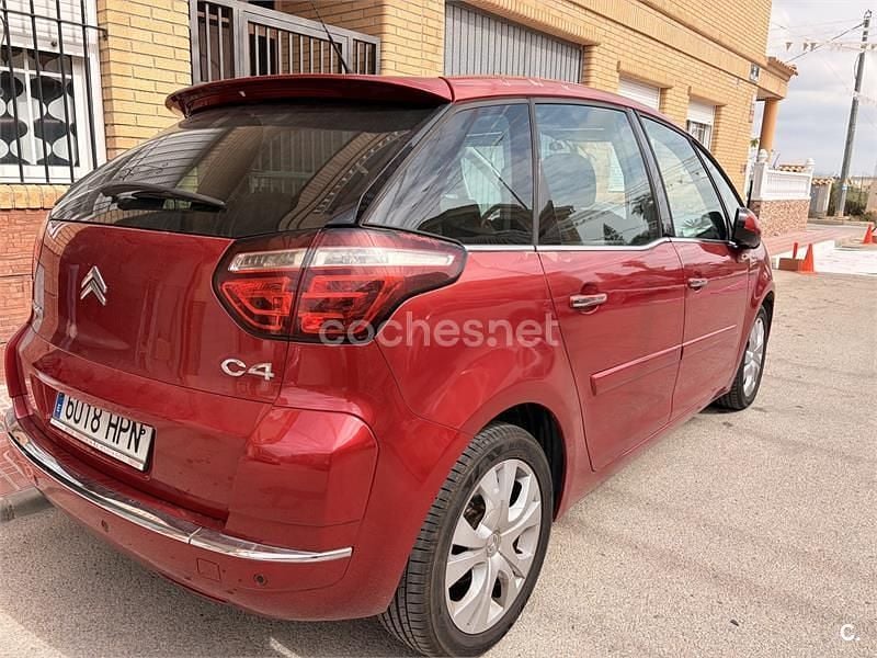 Usado Citroën C4 Picasso Exclusive 112 CV (82 kW) 2013 Rojo Monovolumen