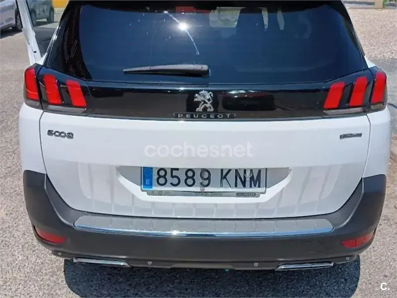 Usado Peugeot 5008 GT-line 130 CV (95 kW) 2018 Blanco SUV