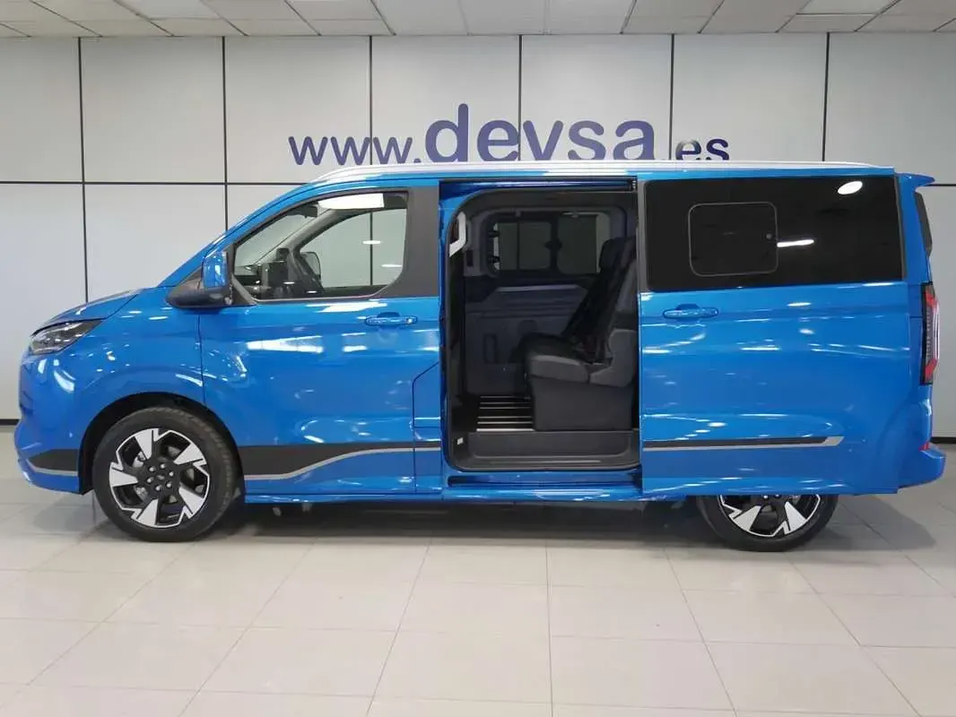 Nuevo Ford Tourneo Sport 232 CV (170 kW) 2026 Azul Familiar