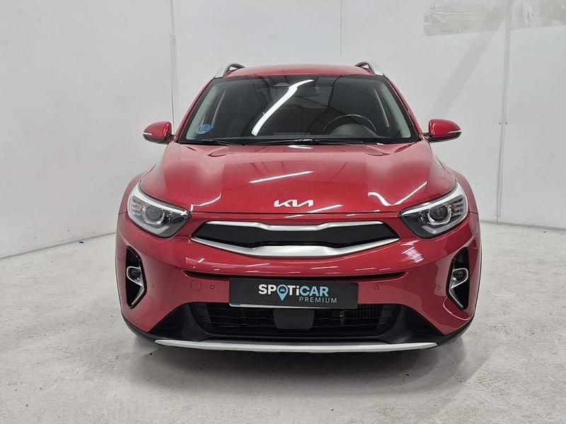Usado Kia Stonic 101 CV (74 kW) 2022 Rojo SUV