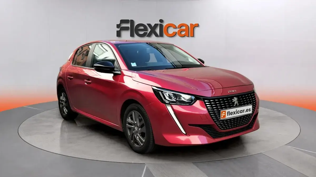 Usado Peugeot 208 Allure 101 CV (74 kW) 2022 Utilitario