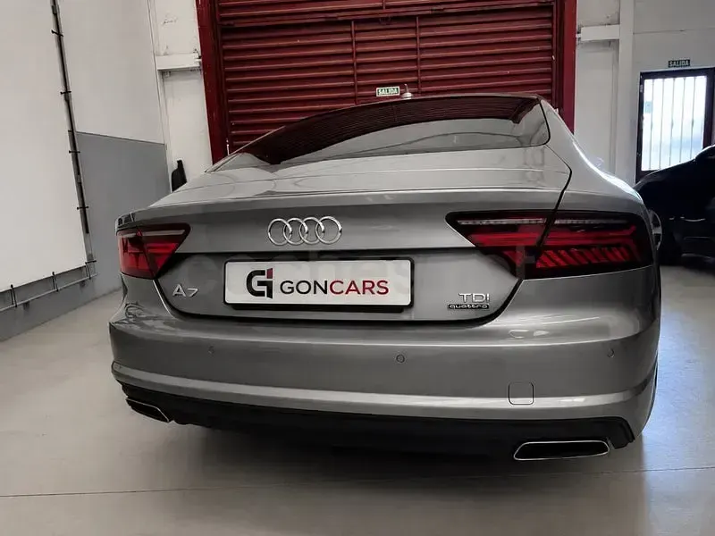 Usado Audi A7 Sportback 272 CV (200 kW) 2015 Gris / plata Utilitario