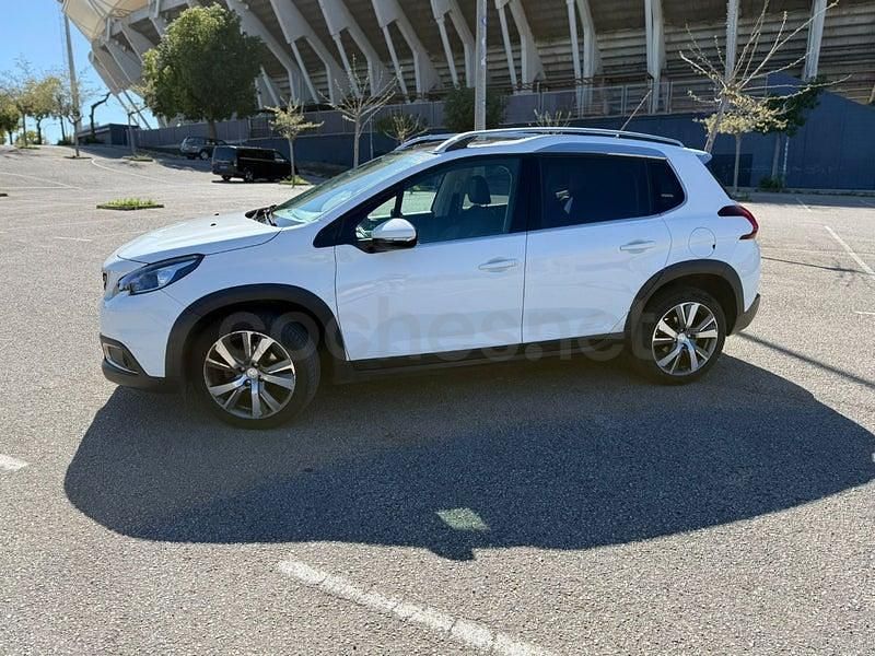 Usado Peugeot 2008 Allure 110 CV (80 kW) 2018 Blanco SUV