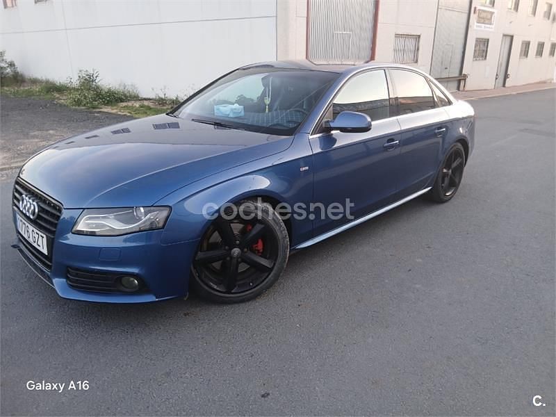 Usado Audi A4 143 CV (105 kW) 2010 Azul Berlina