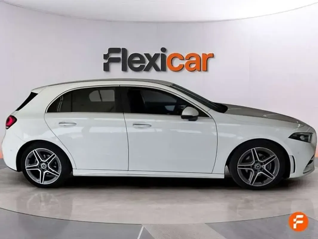 Usado Mercedes A180 136 CV (100 kW) 2019 Blanco Berlina