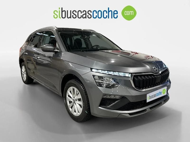 Usado Skoda Kamiq Selection 150 CV (110 kW) 2025 Gris/plata SUV