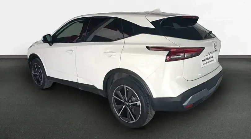 Usado Nissan Qashqai Tekna 140 CV (102 kW) 2022 Lunar white (perlada) SUV