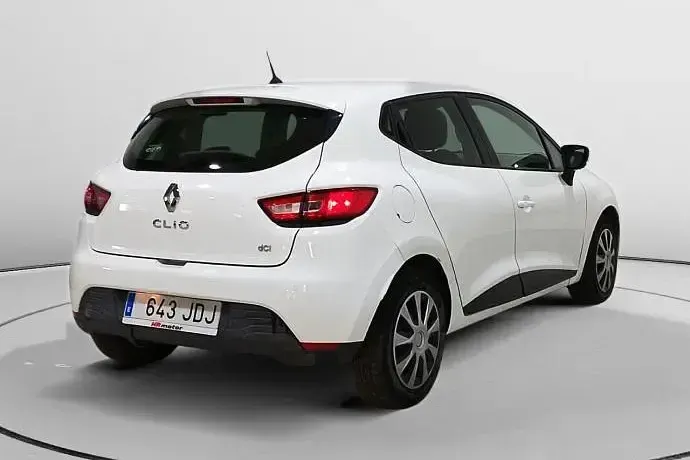 Usado Renault Clio Expression 90 CV (66 kW) 2015