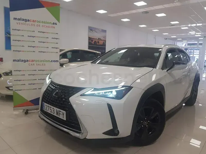 Usado Lexus UX Business Edition 184 CV (135 kW) 2023 Blanco SUV