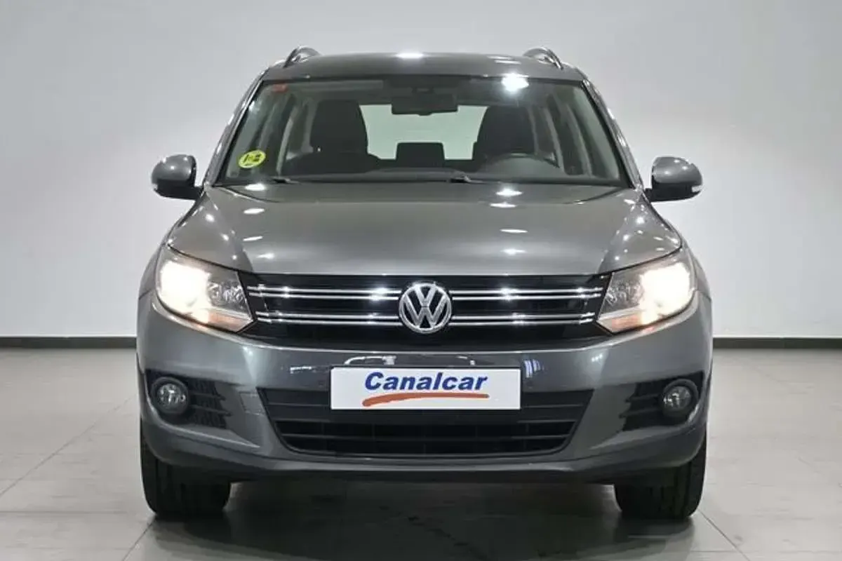 Usado VW Tiguan 110 CV (80 kW) 2013 Gris SUV