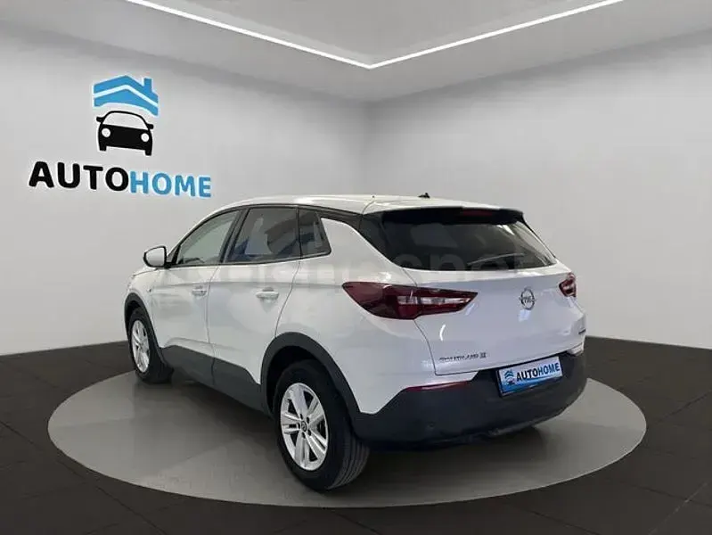 Usado Opel Grandland X Edition 130 CV (95 kW) 2021 Blanco SUV