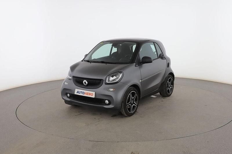 Gris Usado 2018 Smart ForTwo Coupé Passion Utilitario | 15.799 € (Un poco caro) - Imagen 1/3
