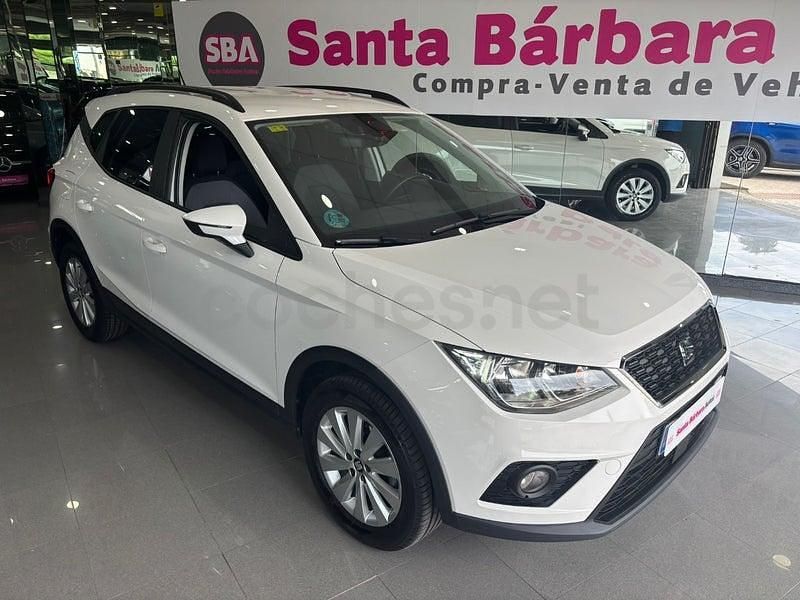 Usado Seat Arona Ecomotive 95 CV (69 kW) 2019 Blanco SUV