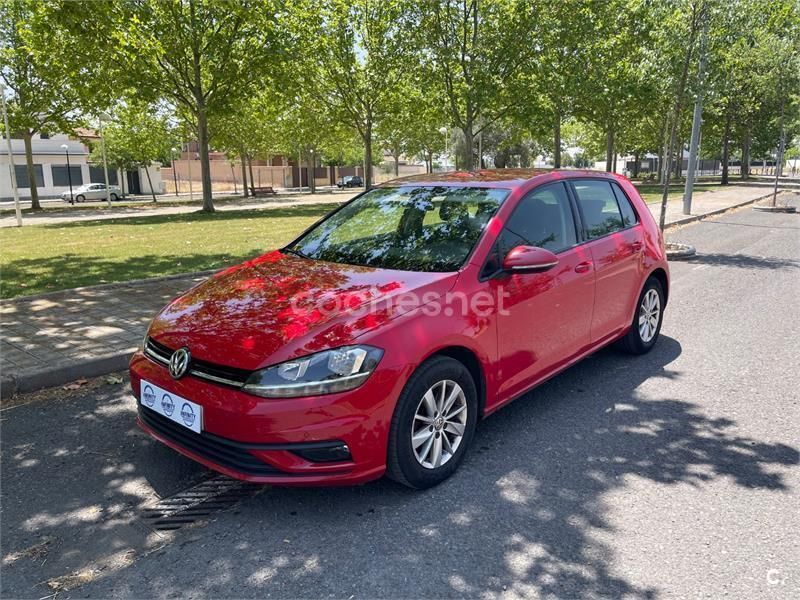 Rojo Usado 2019 VW Golf VII Berlina | 9999 € (Buen precio) - Imagen 1/4