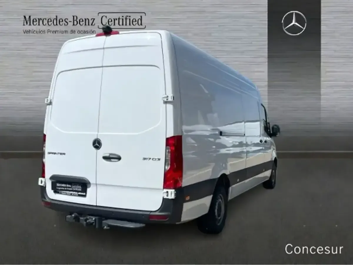 Usado Mercedes Sprinter 170 CV (125 kW) 2025 Blanco Van