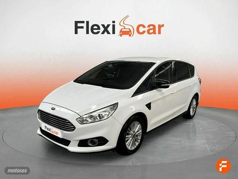 Usado Ford S-MAX Trend 120 CV (88 kW) 2016 Gris Monovolumen