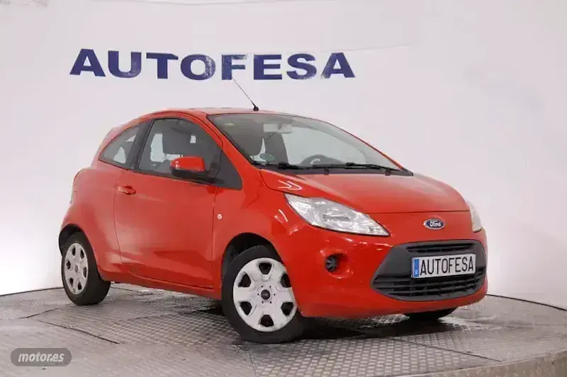 Usado Ford Ka 69 CV (50 kW) 2015 Rojo Utilitario