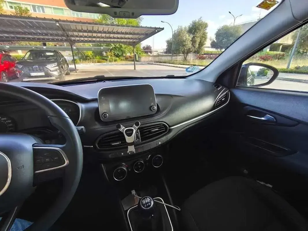 Usado Fiat Tipo Lounge 120 CV (88 kW) 2018 Negro Familiar