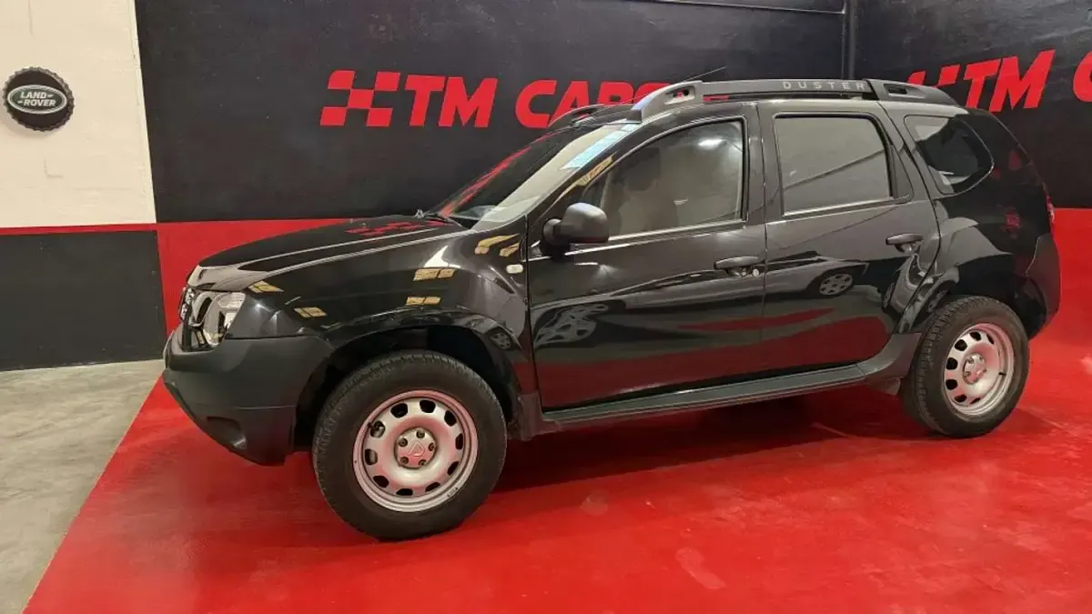 Usado Dacia Duster Ambiance 125 CV (91 kW) 2015 Negro SUV