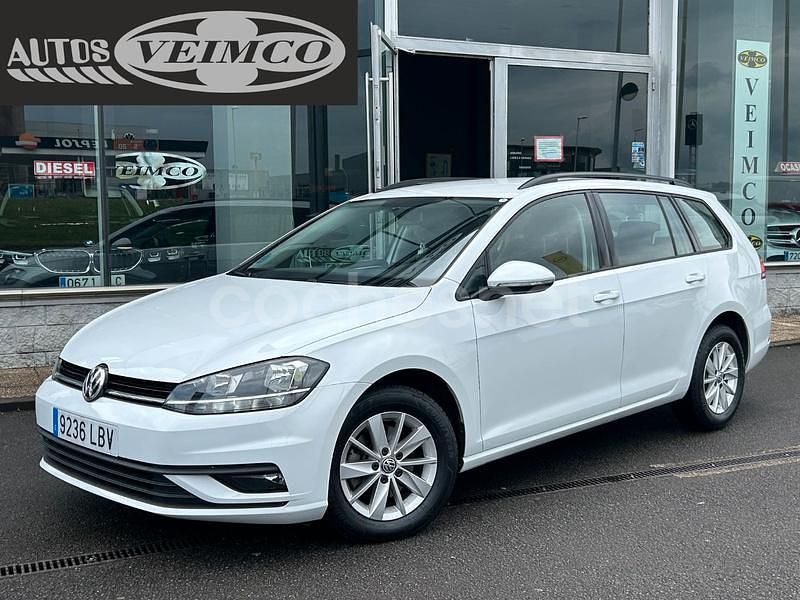 Blanco Usado 2019 VW Golf VII Advance Familiar | 12.750 € (Precio justo) - Imagen 1/4