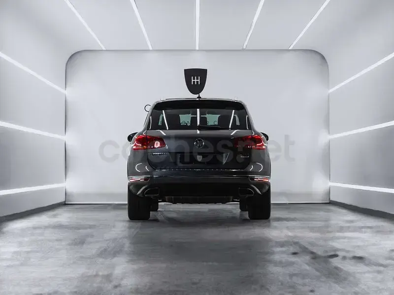 Usado VW Touareg Terrain Tech 262 CV (192 kW) 2017 Gris / plata SUV