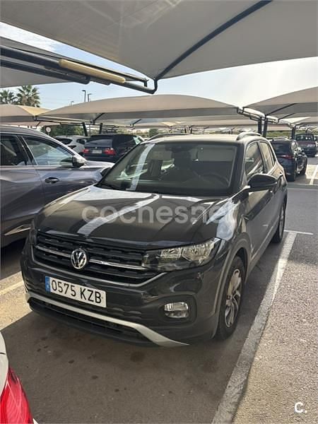 Usado VW T-Cross Advance 95 CV (69 kW) 2019 Gris / plata SUV
