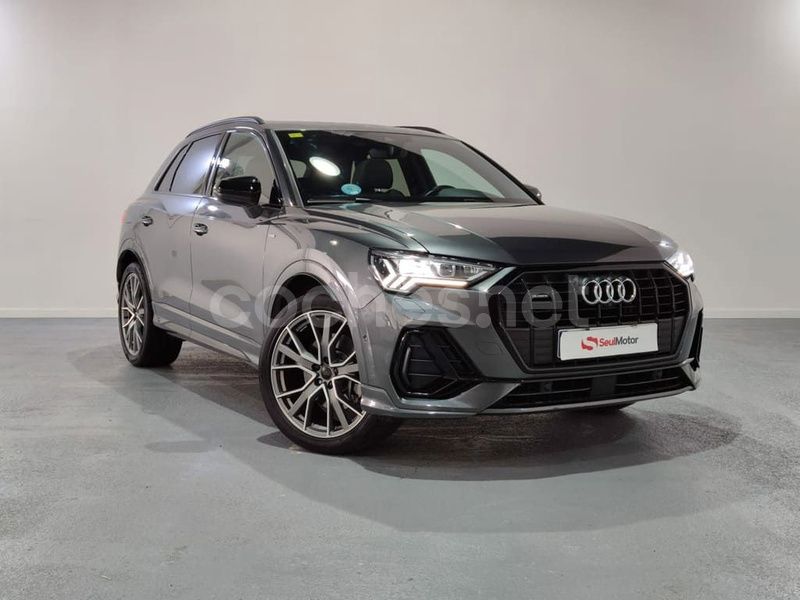 Gris / plata Usado 2020 Audi Q3 Sport SUV | 38.499 € (Caro) - Imagen 1/4