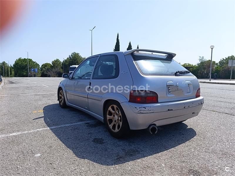 Usado Citroën Saxo 90 CV (66 kW) 1999 Blanco Utilitario