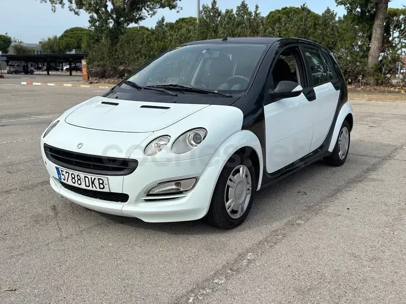 Usado Smart ForFour Pure 75 CV (55 kW) 2005 Blanco Utilitario